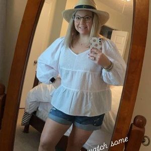 Meet your Posher, Elizabeth